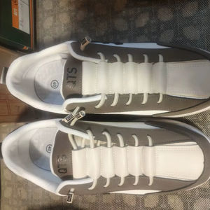 รองเท้าฟิตเนสน้ำหนักเบาสำหรับการเคลื่อนไหวที่แอคทีฟ ประสิทธิภาพการใช้งานที่สะดวกสบายในทุกฤดูกาล ซับในแบบตาข่ายสำหรับการชกมวย - Product Image 1