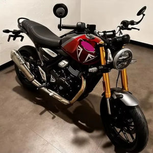 Motocicletas Nuevas Certificadas 2025 Speed 400 Disponibles para Venta y Listas para Exportar - Product Image 1