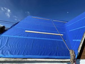 Sous-couche de <span class=keywords><strong>toiture</strong></span> autocollante, protection contre la glace et l'eau, membrane imperméable haute température à peler et coller pour les avant-toits et les traverses - Product Image 3