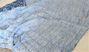 Colcha Reversible de Algodón con Estampado Floral, Manta Suave Rellena de Algodón - Product Image 3