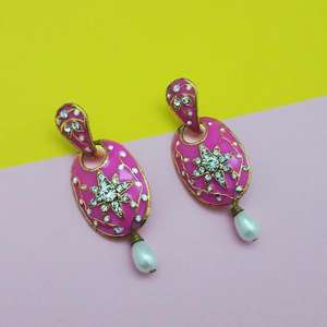 Kriaa Stone Pink Meenakari Boucles d'oreilles pendantes en plaqué or Boucles d'oreilles fines - Product Image 1