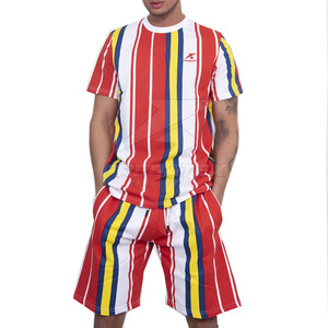 Ensembles de vêtements de sport à la mode Chemises à manches courtes et ensembles de shorts Vente en gros Ensemble de t-shirts et shorts pour hommes - Product Image 1