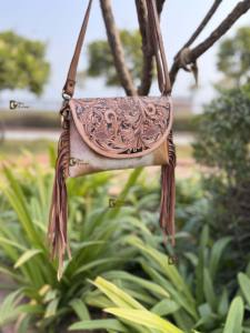 Bolso de Cuero Vacuno con Flecos Estilo Occidental, Bolso Bandolera de Cuero Repujado a Mano, Estilo Bohemio Gitano, Hecho a Mano, Multiusos - Product Image 3