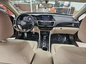 Sedán LX 2023 2024 Usado, Motor de 4 Cilindros Confiable, Interior Moderno, en Buen Estado, Suministrado desde Japón - Product Image 5