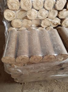 Briquetas de madera Nestro, combustible de alta densidad para estufas y chimeneas, pellets de madera duraderos en venta - Product Image 3