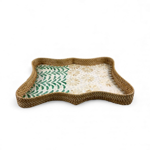 Bandeja de Ratán Hecha a Mano con Incrustaciones de Nácar y Borde de Ratán para Servir Alimentos, Exhibición en Mesa y Decoración del Hogar, de Vietnam - Product Image 2