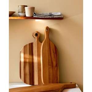 Lot de 2 planches à découper en bois d'acacia naturel réutilisables de différentes tailles avec logo personnalisé pour la cuisine - Product Image 4