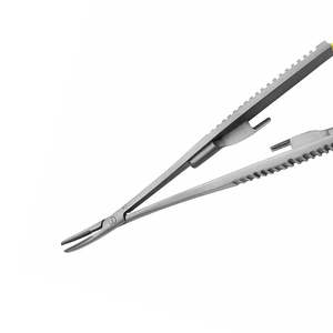 Micro Castroviejo Porte-aiguille manuel en acier inoxydable 14cm réutilisable pour la chirurgie générale par Metal Med Corporation - Product Image 5