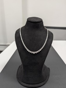 Collar de tenis Riviera de oro macizo de 14K con diamantes graduados de 15.00 Ct EF VVS cultivados en laboratorio, ideal para bodas, compromisos y fiestas. - Product Image 2