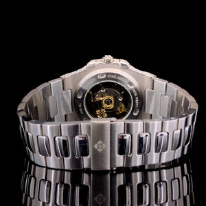 Reloj de Pulsera Personalizado con Diamante Moissanite para Unisex con Esfera Azul Numérica, Reloj de Diseño Personalizado de Lujo Hecho a Mano, Solo Bisel - Product Image 6