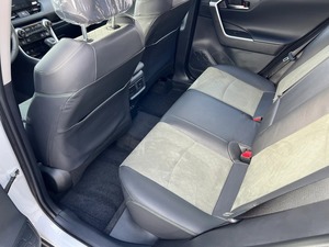 พวงมาลัยซ้าย/ขวามือ RAV 4 V 2.0 CVT SUV สีขาวสะอาด2024 - Product Image 4