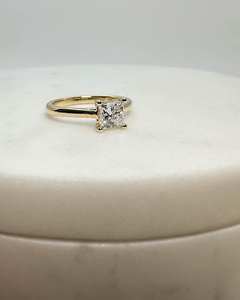 แหวนหมั้นเพชรโมอิสโมอิสตัดเจ้าหญิง8มม. แบบสี่ง่ามคลาสสิก | เครื่องประดับเจ้าสาวงานแต่งงานที่ดี - Product Image 3