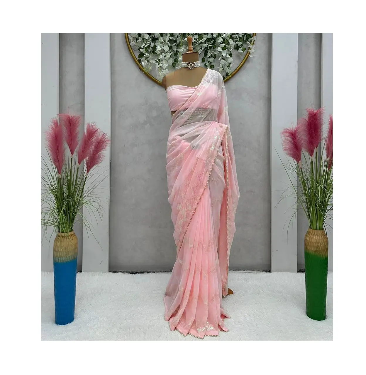 Indian Trending Beautiful Designer Saree Faux Georgette Sequence Work Saree per le donne Party and Wedding Wear prezzo all'ingrosso