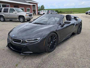 BMW I8 2019, AWD, Roadster de 2 Puertas, Asientos de Cuero, Caja de Cambios Manual/Automática, Volante a la Izquierda, Cámara Trasera, Combustible Diésel, Color Oscuro, Usado, Euro III - Product Image 2