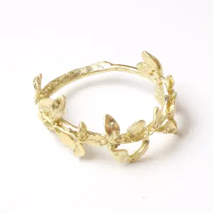 Anneaux de serviette en acier inoxydable personnalisés haut de gamme pour toutes les occasions, comme décoration de table ou cadeau de pendaison de crémaillère, artisanat en métal - Product Image 4