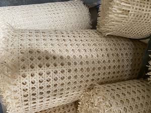 Rollo de Mimbre de Ratán Natural Plástico 1/2, Tejido de Mimbre de Ratán de Exportación Artesanal, Tejido Abierto con Patrón Hexagonal - Product Image 6