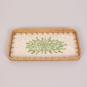 Bandeja de mimbre rectangular al por mayor y superventas con patrón de mosaico de hojas verdes hecha a mano, bandeja decorativa de mimbre para servir - Product Image 4
