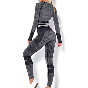 Ensemble de yoga sans couture à étiquette privée, haut court et leggings de yoga, tenue de yoga dans les vêtements de sport pour femmes - Product Image 6