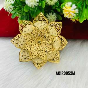 Nouveaux anneaux classiques en forme de fleur plaqués or pour femmes-Bijoux de mode Achats en ligne parmi une grande sélection - Product Image 2