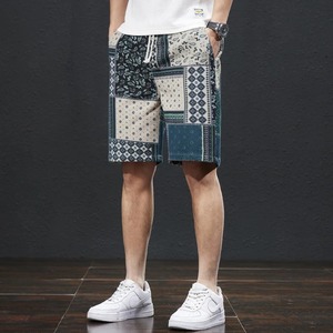 Short de plage à imprimé ethnique pour hommes, respirant, élastique, polyvalent, décontracté, motif uni, nouveau design - Product Image 1