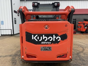 Minicargadora Kubota SSV65 2025-Cargador compacto de elevación vertical de 65 HP para construcción y agricultura - Product Image 3