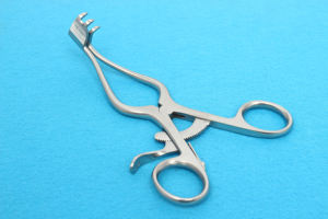 MayoMed PERKINS Retractor 130mm hecho de acero inoxidable de alta calidad, Retractor certificado CE para procedimientos quirúrgicos - Product Image 2