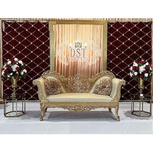 Sofá de Boda Elegante para Novios, Diseño Artesanal Tallado a Mano, Sofá de Boda de Diseño Exclusivo - Product Image 1