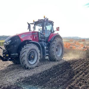 Tractor agrícola potente Case IH Magnum 340, rendimiento fiable y resistente con una capacidad de motor superior y alta productividad - Product Image 6
