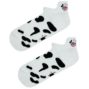 Chaussettes de sport brodées à motif vache, mignonnes, pour usage quotidien, respirantes et jetables, taille unique. - Product Image 1