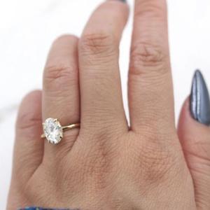 Anillo de diamante creado en laboratorio ovalado IGI, anillo de diamante cultivado en laboratorio de oro de 10K para boda y anillo o banda de compromiso - Product Image 3