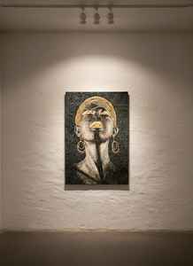 Portrait en mosaïque, mosaïque sombre artisanale, tesserae en pierre texturée, art mural, oraison silencieuse, noir mat, art mural de femme - Product Image 3