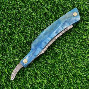 Navaja de afeitar de acero de Damasco con hermosa mango de hueso, fabricada por Edge Master, modelo EM-8309, hoja fija de 0.354 pulgadas de grosor. - Product Image 3