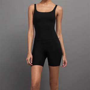 Short de sport noir sans couture pour motard-Short d'entraînement à taille haute et extensible pour femme, idéal pour le yoga, la salle de sport - Product Image 5