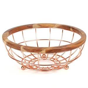 Bol à fruits en cuivre avec bord en bois pour le rangement sur la table de cuisine moderne et la décoration - Product Image 1