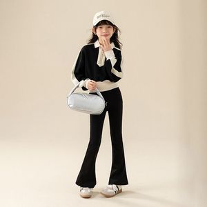 เสื้อสเวตเตอร์แบบสวมหัวสำหรับเด็กผู้หญิงเสื้อสเวตเตอร์แบบสวมหัวแขนยาวสีดำผ้าฝ้ายออกแบบได้ตามต้องการ - Product Image 3