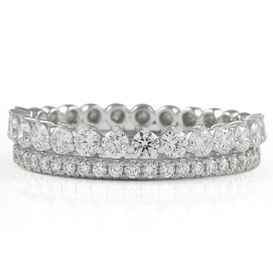 Bagues de mariage demi-alliance à deux rangs de diamants sertis à griffes et pavés - Product Image 1