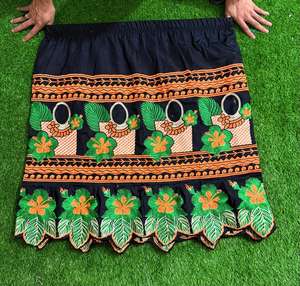 Jupe à broderie polynésienne pour femme avec un beau design Urohs - Product Image 1