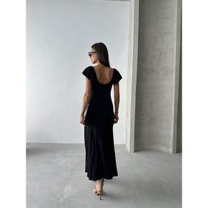 Vestido Negro de Viscosa Topshow, Diseño Casual al por Mayor con Estilo Simple - Product Image 1
