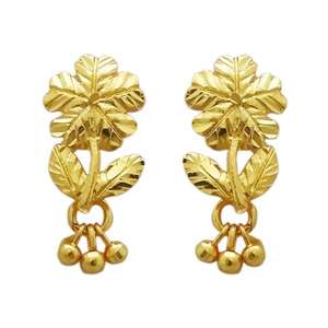 Kriaa Boucles d'oreilles en alliage de zinc plaqué or avec motif floral 1311723 - Product Image 1