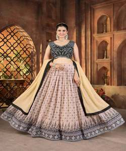 Moda Georgette bordado secuencia trabajo Lehenga Choli con Dupatta precio al por mayor Ropa Étnica Surat Shalwar Kameez - Product Image 4