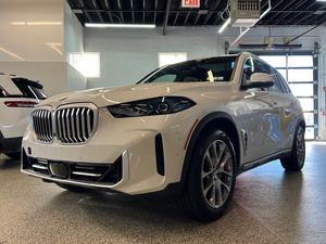 CLEAN 2024/X5 XDrive40i AWD Volante a la izquierda - Product Image 5