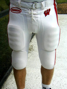 Ventes en gros de pantalons de football américain personnalisés, protections de pantalon de football américain, ensemble de 7 protections de jambe, homme, short de football rembourré à 5 protections - Product Image 4