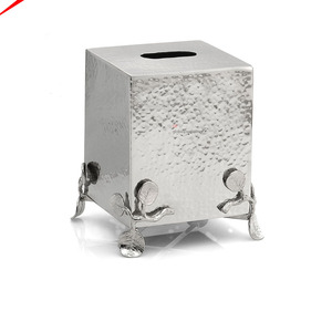Magnifique boîte à mouchoirs en métal doré martelé avec une finition haut de gamme pour la décoration de la maison - Product Image 4