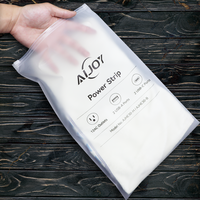 Emballage en plastique givré personnaliser l'emballage de vêtements et le logo impression fermeture éclair sac transparent personnalisé emballage sac pochette