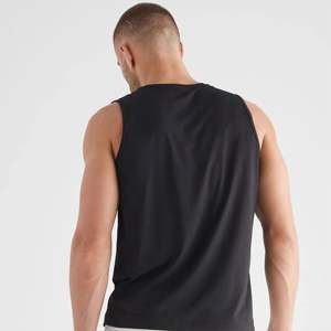 Camiseta Deportiva de Malla Transpirable con Cuello en V para Hombre, Estilo Urbano, para Gimnasio y Fitness - Product Image 6