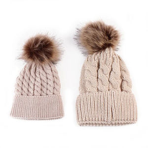 หมวกบีนนี่ปอมปอมแบบกำหนดเองสำหรับทุกเพศ ผลิตโดย OEM นุ่ม อุ่น ถักทอ สำหรับฤดูหนาว แฟชั่น สบาย ลายพิมพ์ดิจิทัล สำหรับอากาศหนาว - Product Image 5