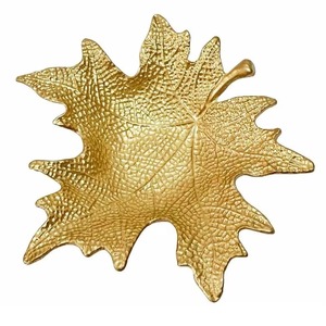Cuenco Decorativo de Latón con Acabado Dorado en Forma de Hoja, Ideal para Decoración de Sala de Estar, Exhibición en Mesa y Regalos Festivos, de la India - Product Image 1