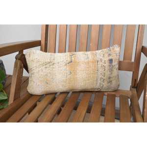 Almohada de lana Kilim Beige de 8x16 pulgadas, almohada de lujo con acento con patrón Floral Vintage, técnica tejida, portátil para ropa de cama de sofá - Product Image 1