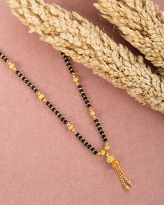 Mangalsutra de Diseño para Mujer con Baño de Oro Premium y Hermoso Colgante, Ideal para Bodas y Fiestas - Product Image 6