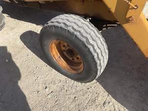 Chargeuse sur pneus d'occasion Case 580C, d'origine, à vendre - Product Image 6